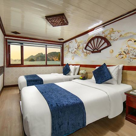 Готель Fantasea Imperial Cruise Халонг Екстер'єр фото